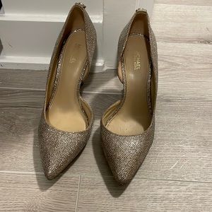 Michael Kors Gold Sparkle Pumps